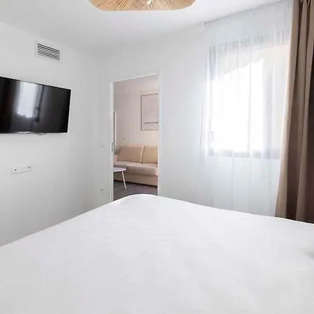 Hotel The Originals Aix Schuman